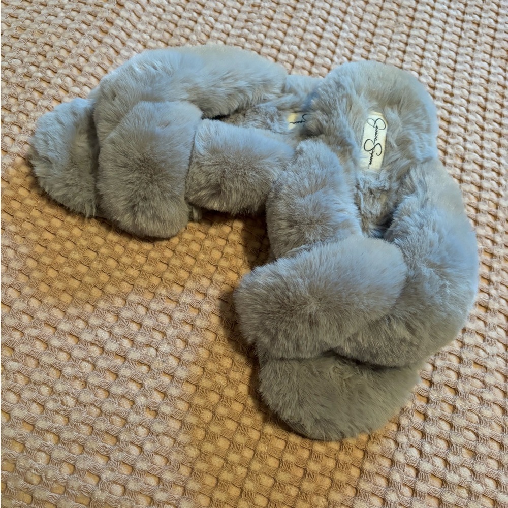 Luxurious Gray Faux Fur Scarf